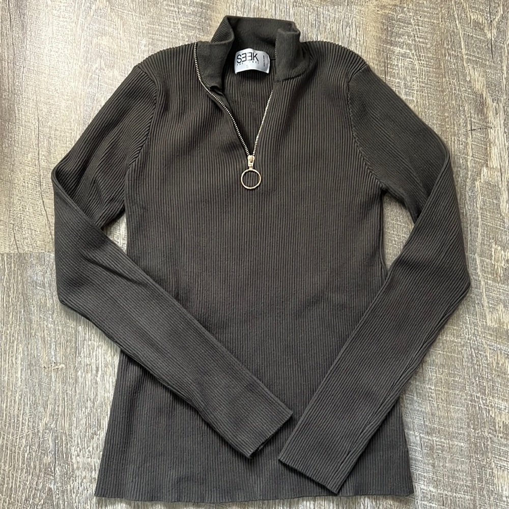 LF Olive Sweater SZ S